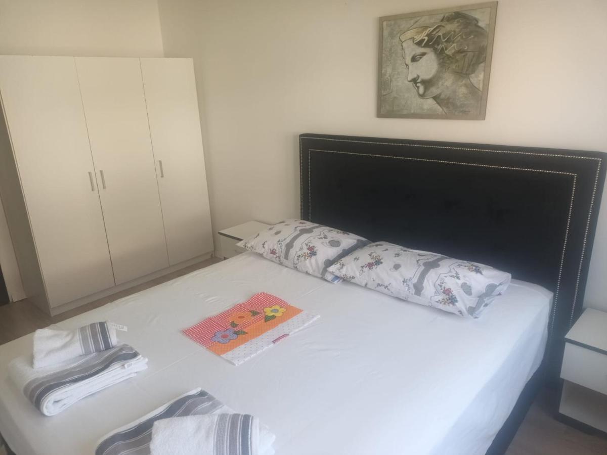 Apartmani U Kastelima Каштела Екстер'єр фото